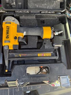 Finish nail gun