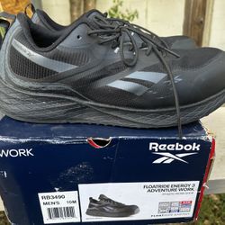 Reebok Comp Athletic Shoe Size 10 men 