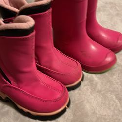 Girls Winter Rain Boots Size 6T Very Comfortable For Long Walks