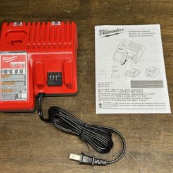 Milwaukee M12/M18 Charger