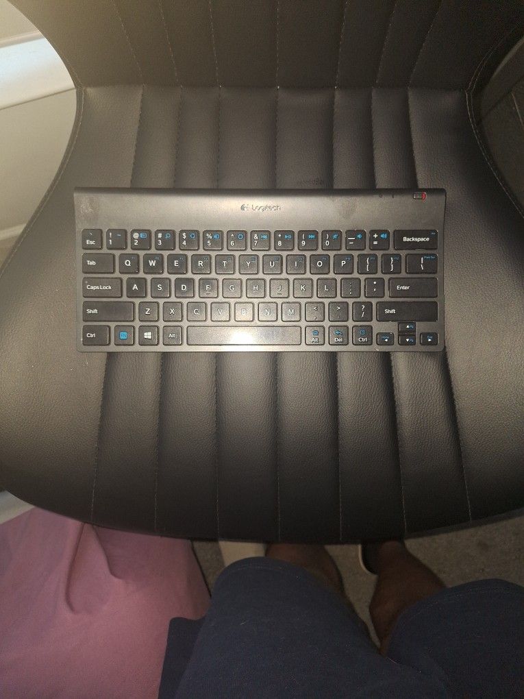 Bluetooth Keyboard 