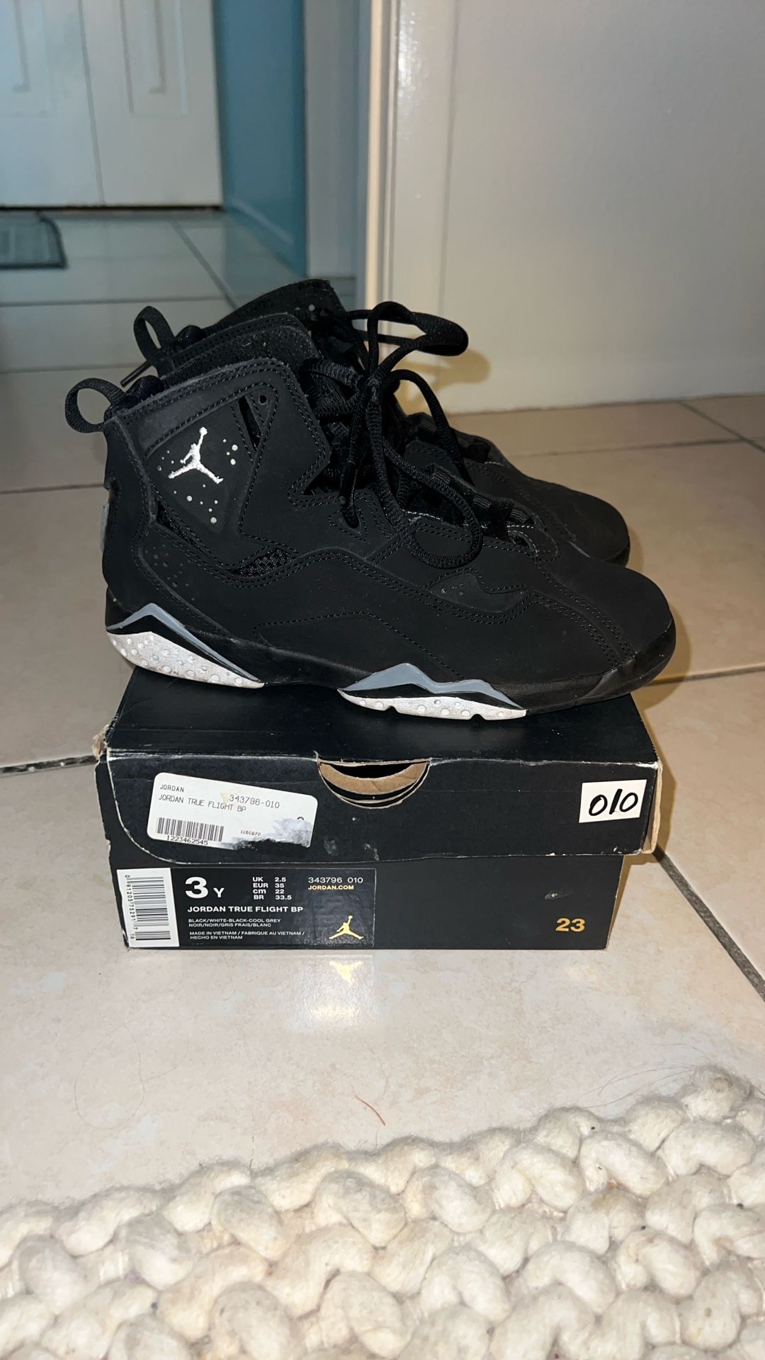 Jordan True Flight BP size 3Y womens size 5 $40