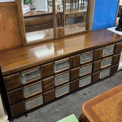 Vintage 9 Drawer Dresser  with Mirror, Wood/Mirror Panel Design