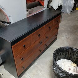 2 Dressers, Night Stand, And Bedframe.