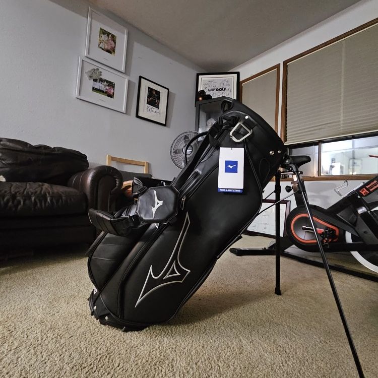 MIZUNO TOUR 6-WAY STAND BAG for Sale in Bellevue, WA - OfferUp
