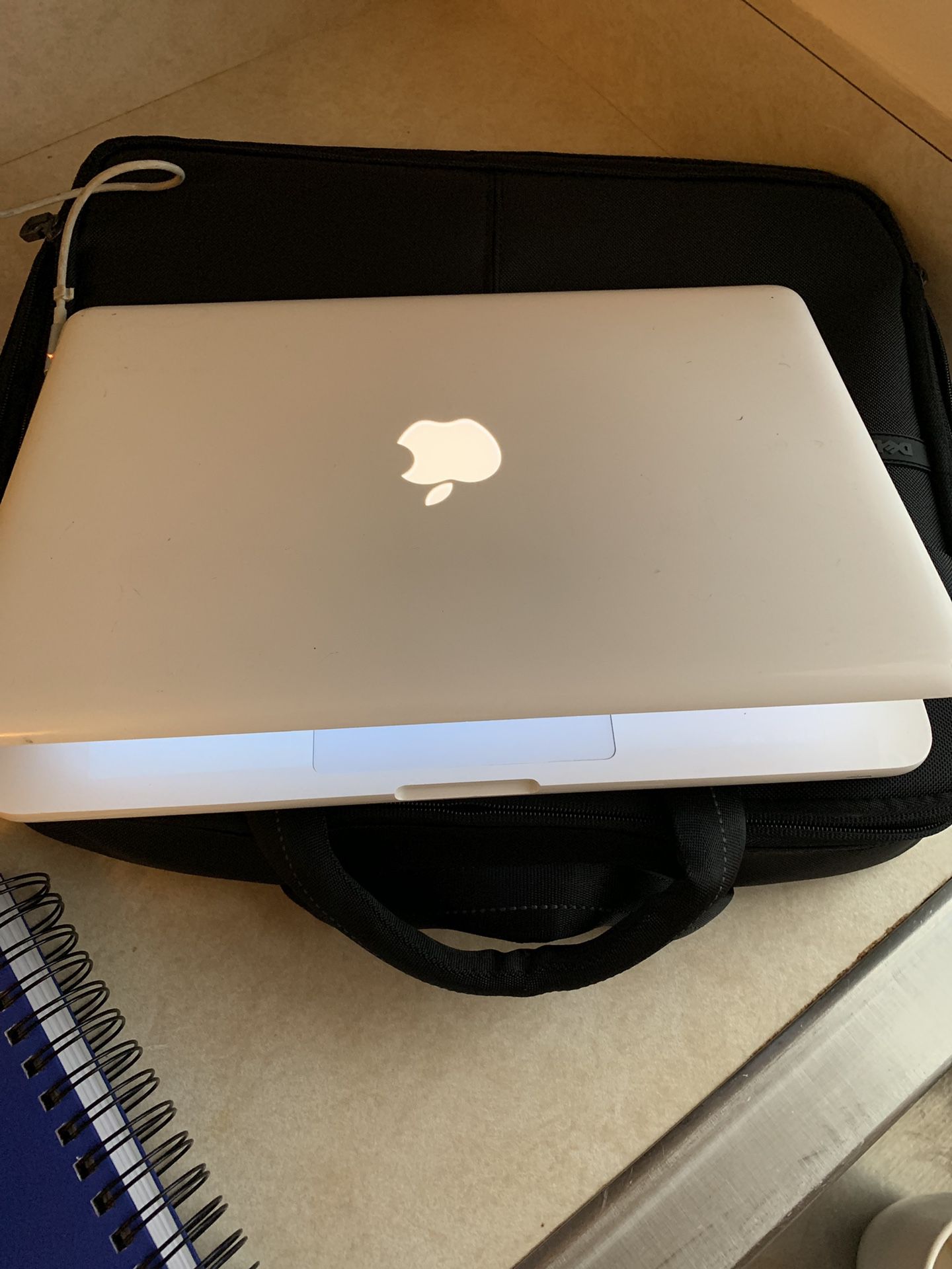 MacBook 13” (late 09)