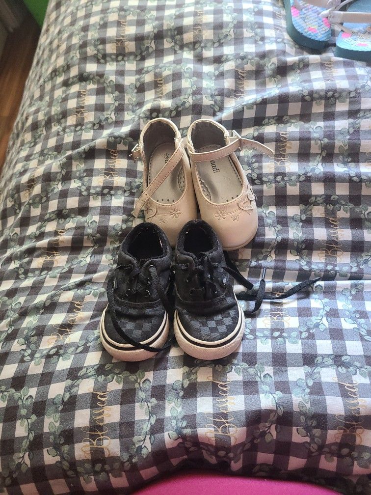 5c Vans And 5c Girl Dress Shoes