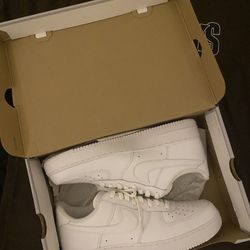 White AF1 
