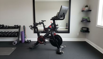 Peloton Bike+ Excellent Condition! Retails $1,995. Delivery Available!