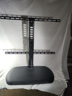 Swivel tv stand