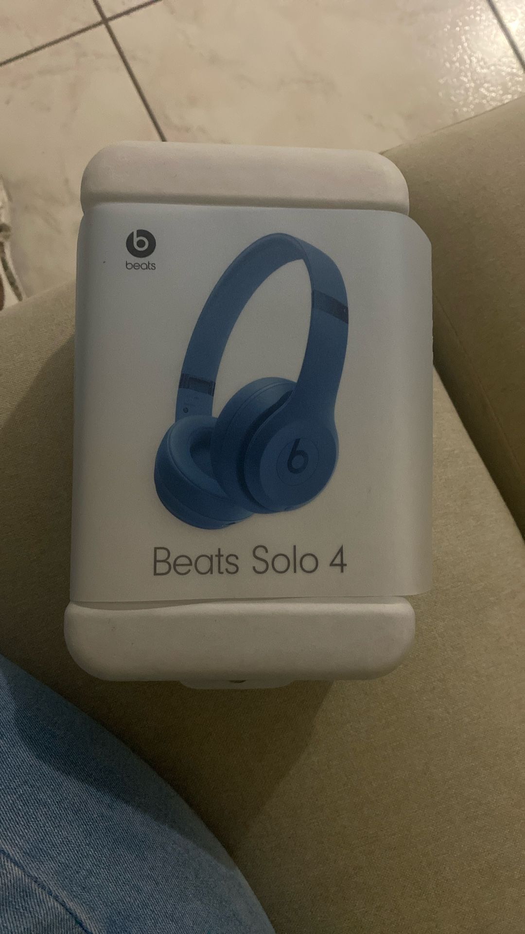 Beats Solo 4  