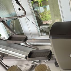 Precor EFX 5.33 Elliptical 