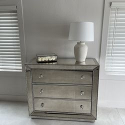Omni Hall Chest Mirrored Furniture 