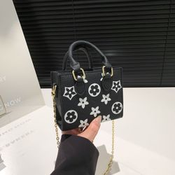 Little beauty good-looking Korean version of the new summer small shoulder bag shoulder bag girl’s accessories foreign style little girl‘s bag