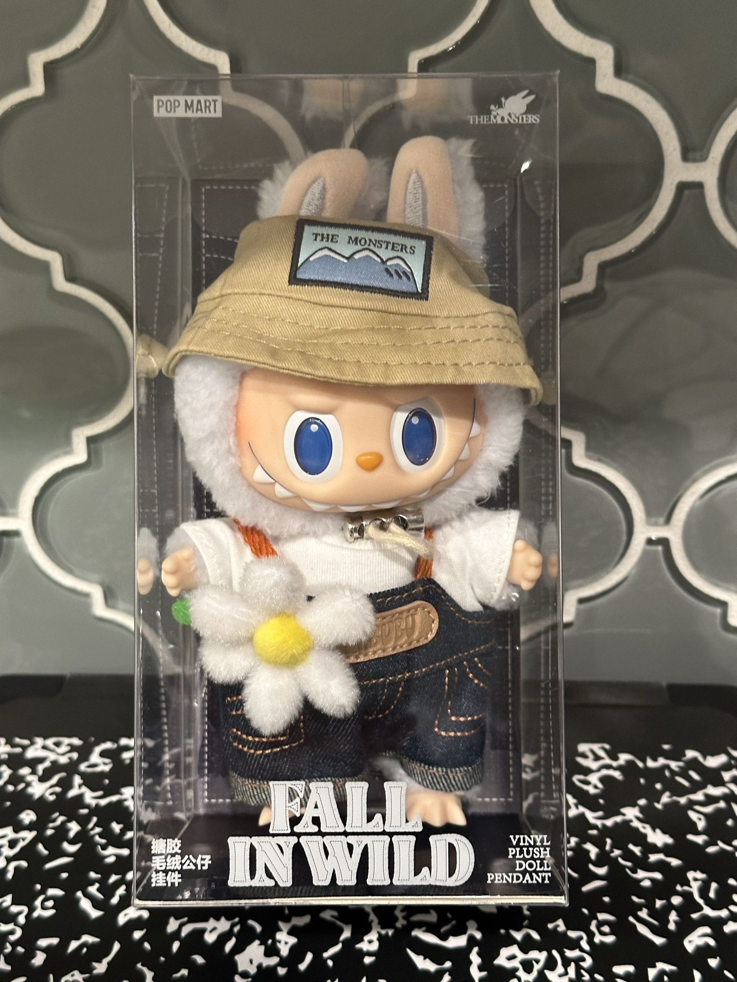 Labubu Fall In The Wild - Vinyl Plush Doll Pendant