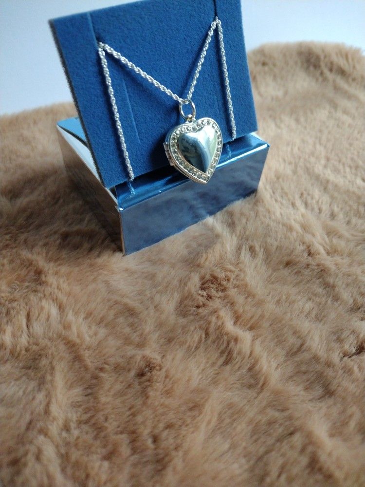 Heart Shaped Locket With Rhinestones Vintage