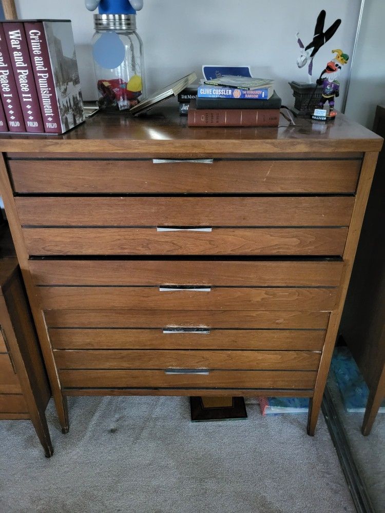 5 Drawer Dresser