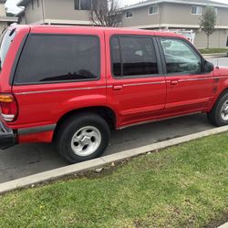 1998 Ford Explorer