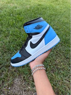 Jordan 1 High “UNC Toe” Size 8.5 Men
