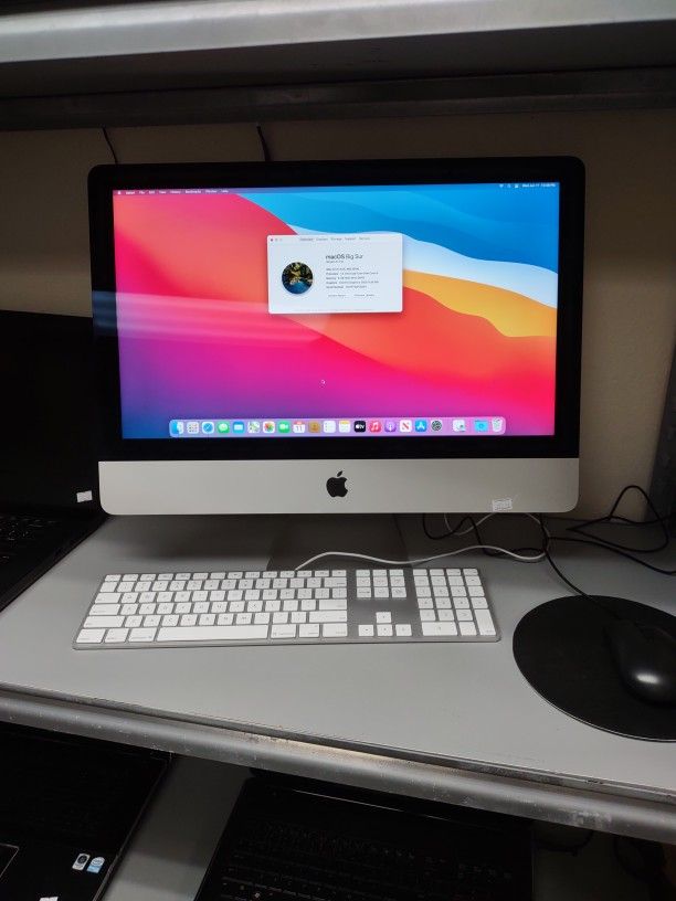 iMac 21.5 Retina Screen Like New