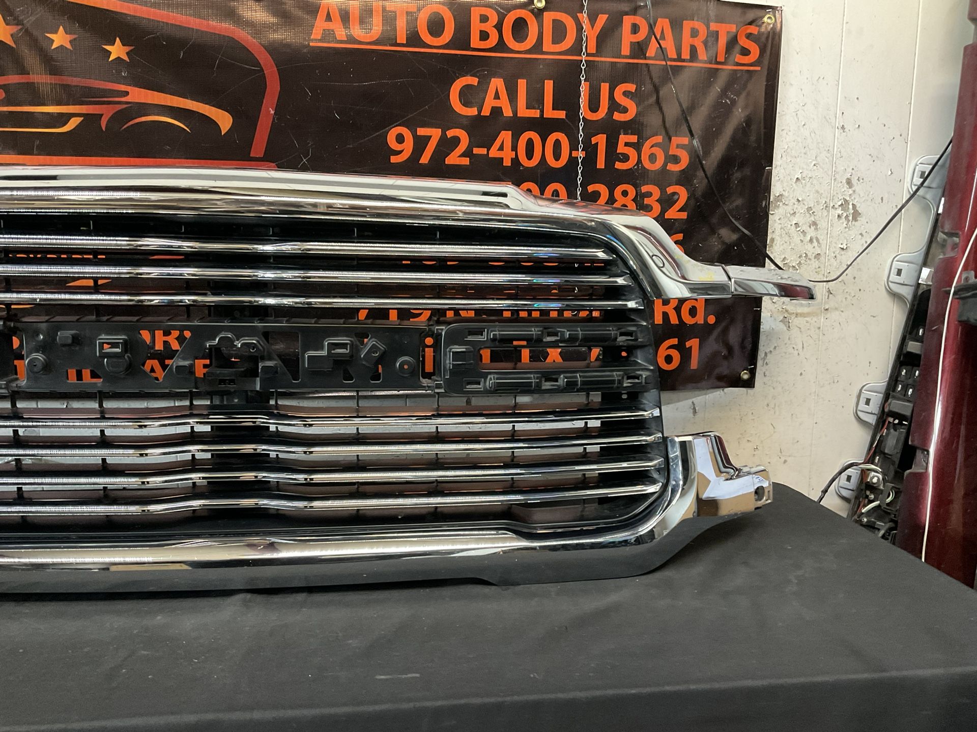 DODGE RAM 2500/3500 GRILLE 2019-2024 OEM