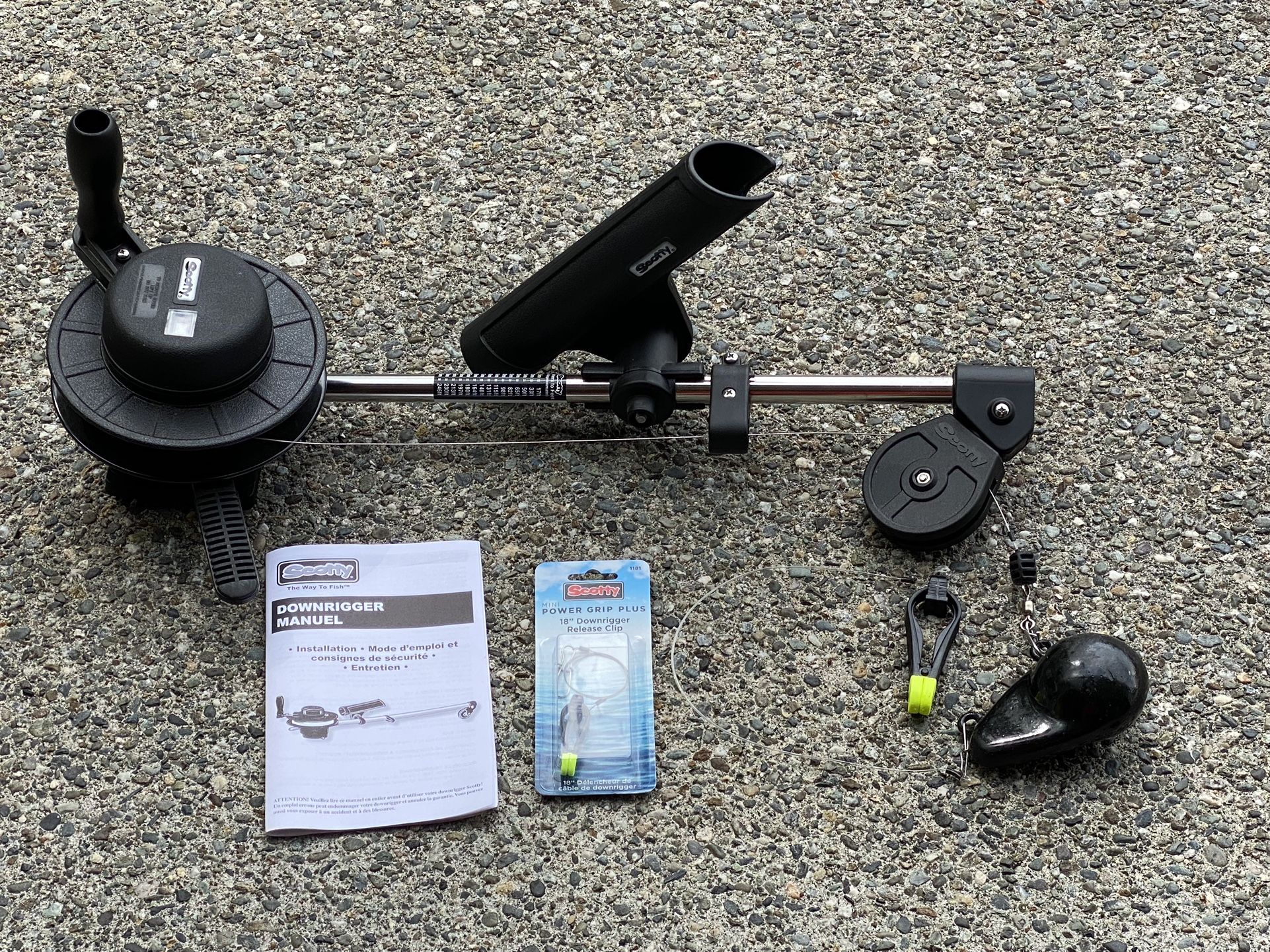 Scotty Manual Fishing Depth master Downrigger 264ft Depth W/ Weight