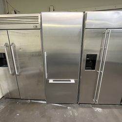 MIELE 30” BUILT IN REFRIGERATOR WITH ICE DISPENSER 