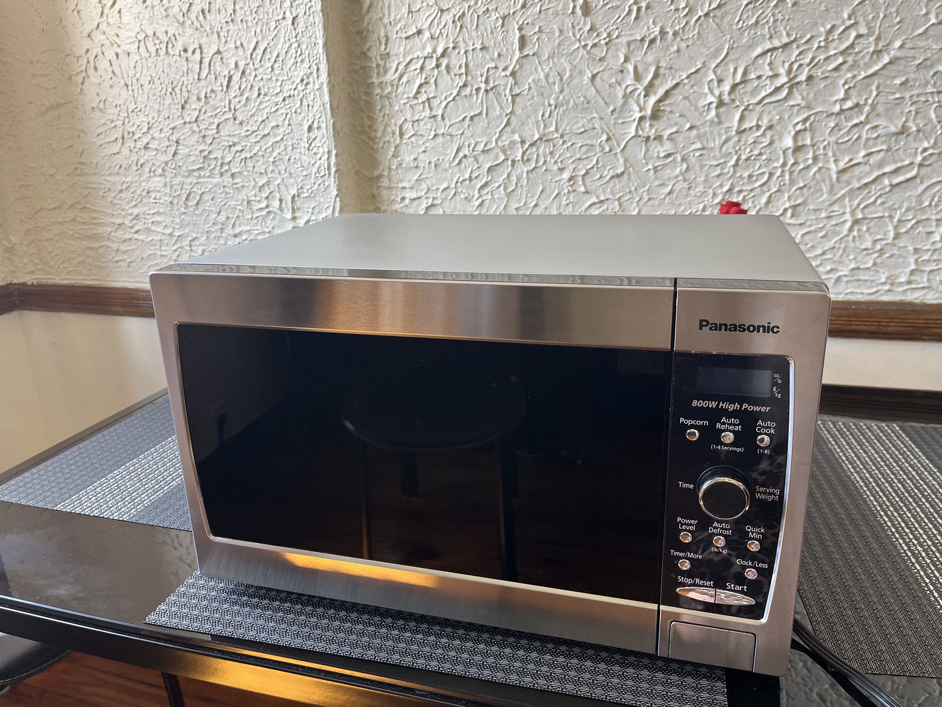 Microwave for sale for Sale in Queens, NY - OfferUp