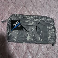 Nwt NcSTAR Vism Discreet Case - Digital Camo