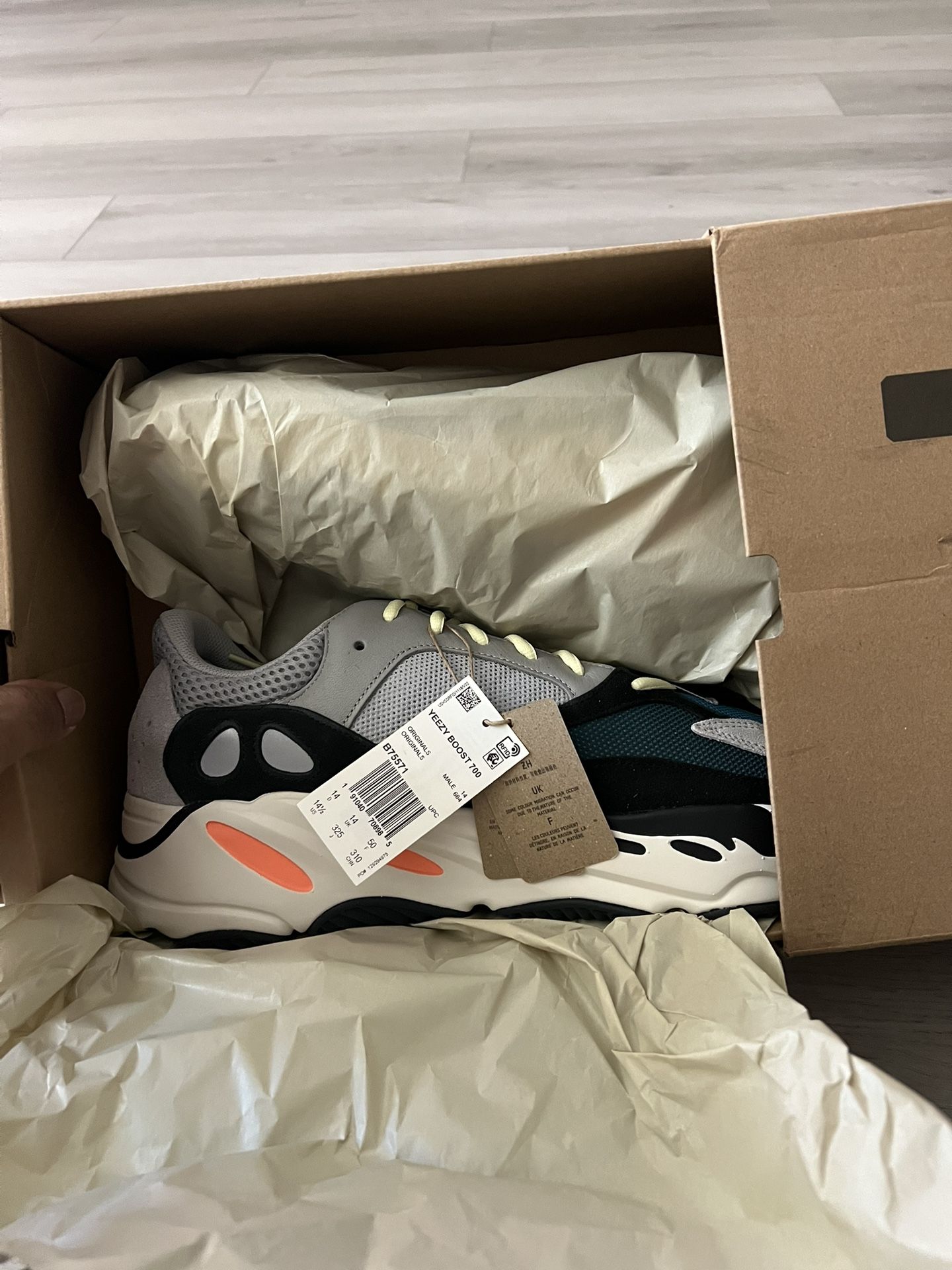 Yeezy Boost 700