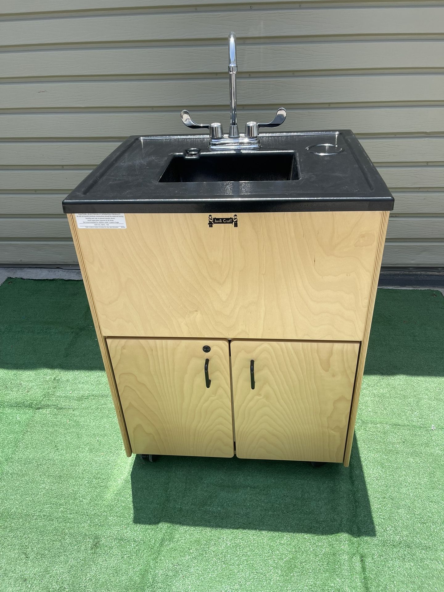 New Portable Sink With Pump, Water Heater