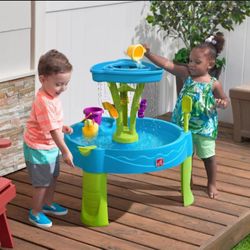 Step2 Summer Showers Splash Tower Water Table