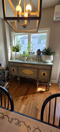 Vintage hutch