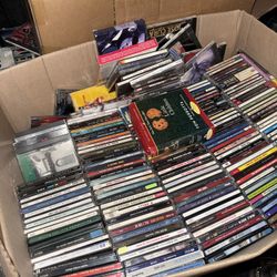 Lot Of Over 1000 CDS 