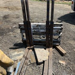 Cascade Forklift Single-Double Pallet Handler Attachment