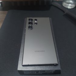 Samsung Galaxy S24 ULTRA