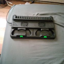 PS4  Multifunction Cooling Station