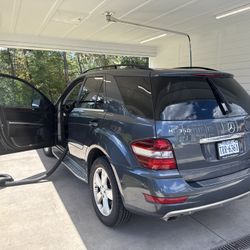 2011 Mercedes-Benz M-Class