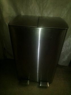 Steel trash container with two doors
