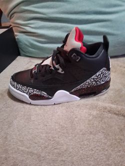 Air Jordan Son of Mars Low Sneakers