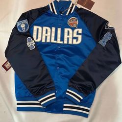 Mitchell and Ness Dallas Mavericks Dirk Nowitzki Hall of Fame Jacket
