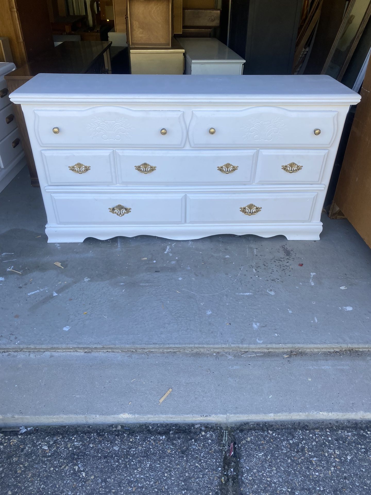 White 7 Drawer Dresser