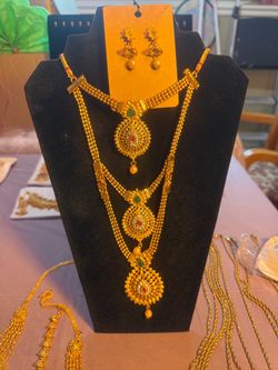 Necklace set