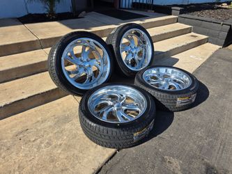 20" US Mag billets w/ Lionhart tires offset staggered 20x8.5/ 20x10.5