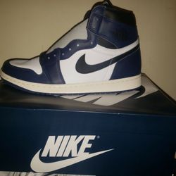 Air Jordan High OG Midnight Nave Size 10.5 And 9.5