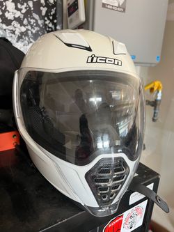 Icon Airflite Motorcycle Helmet size medium