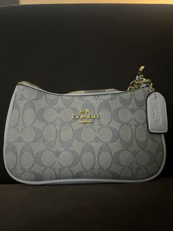COACH Nolita 19