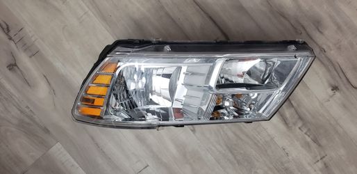 Dodge Chrysler OEM 09-17 Journey Halogen Headlight Headlamp 05116289AB Left Used