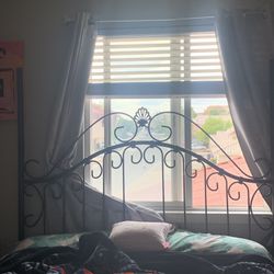 queen sized canopy bed frame 