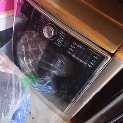 LG Washer/Dryer Set Like New 